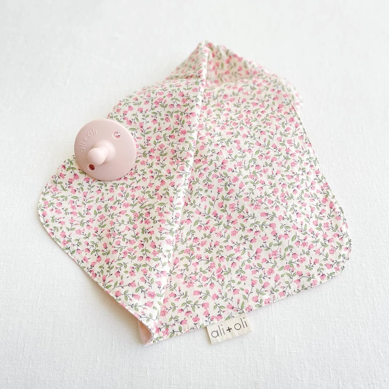Ali+Oli - Pacifier Blanket Holder (Pink/Flowers)