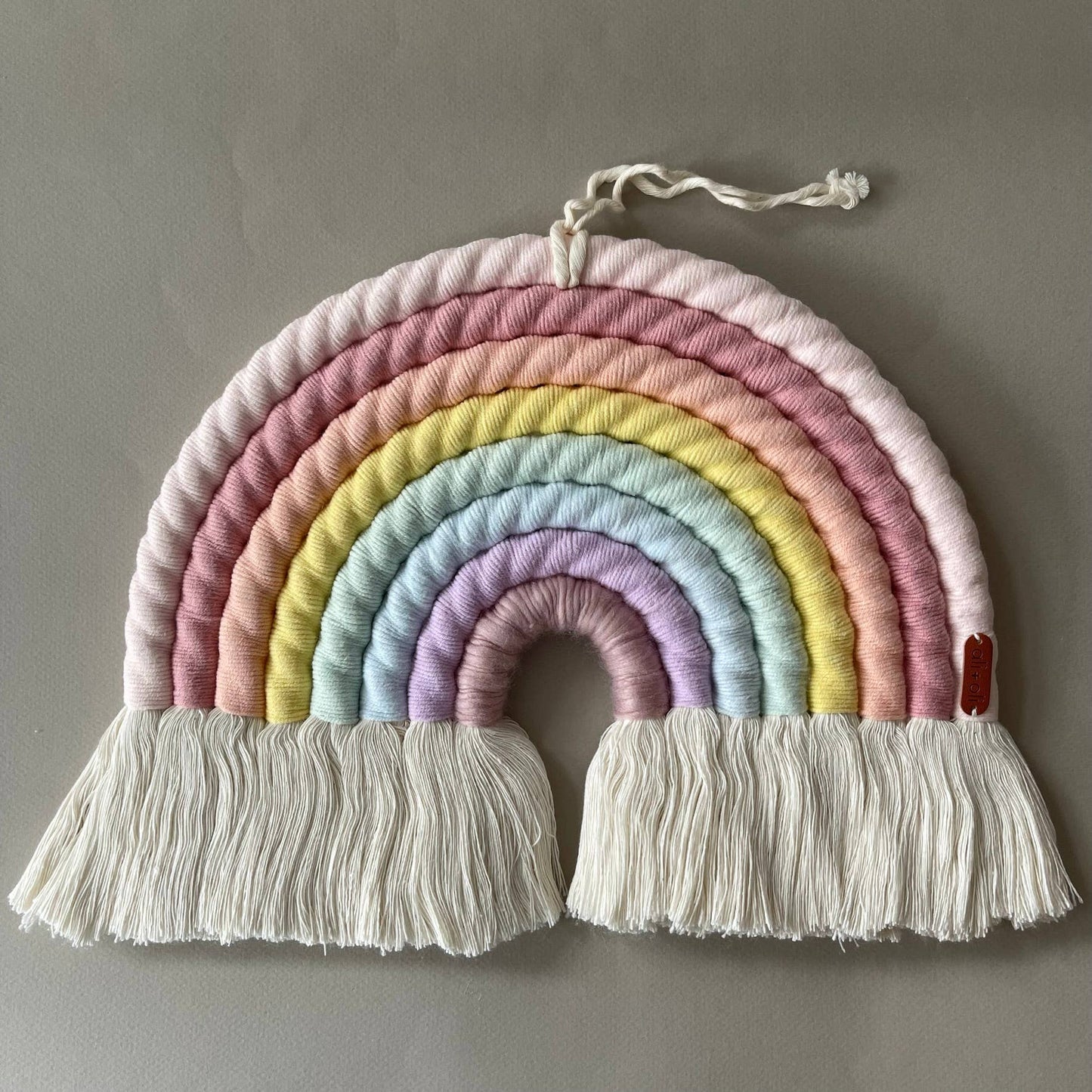 Ali+Oli - Macrame Nursery Wall Décor - Rainbow (Pastel)