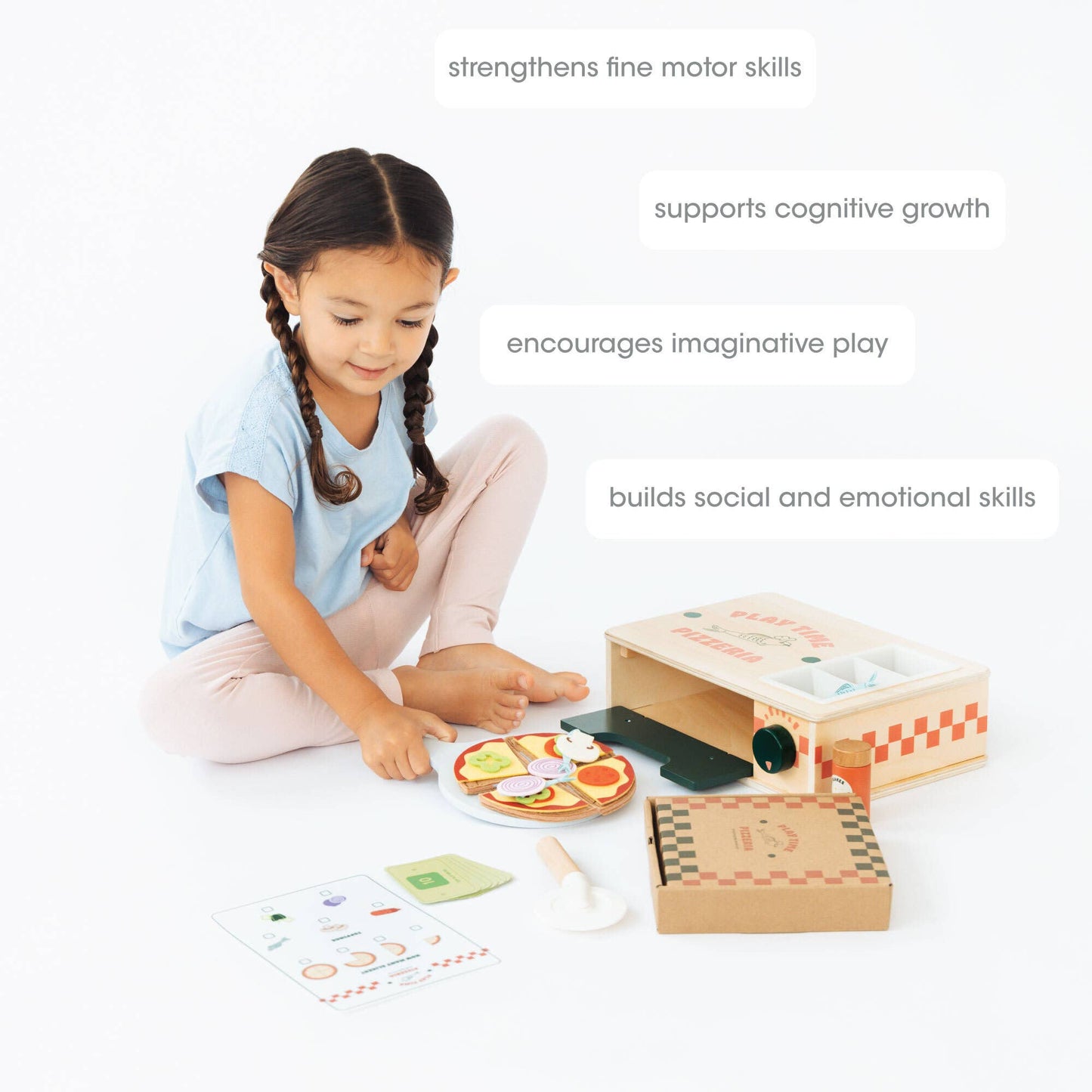 Pearhead - Wooden Pizzeria Toy Set, 18-Piece Pizza Pretend Play Food