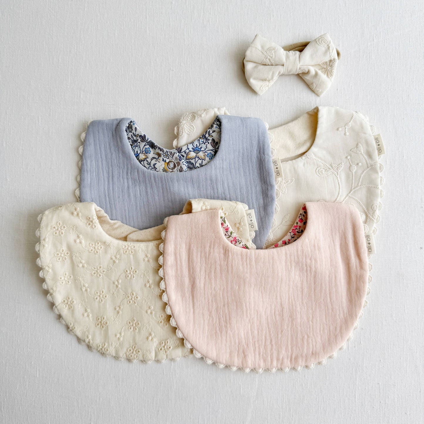 Ali+Oli - Muslin Cotton Baby Bib Double Sided (Pink/Flowers)