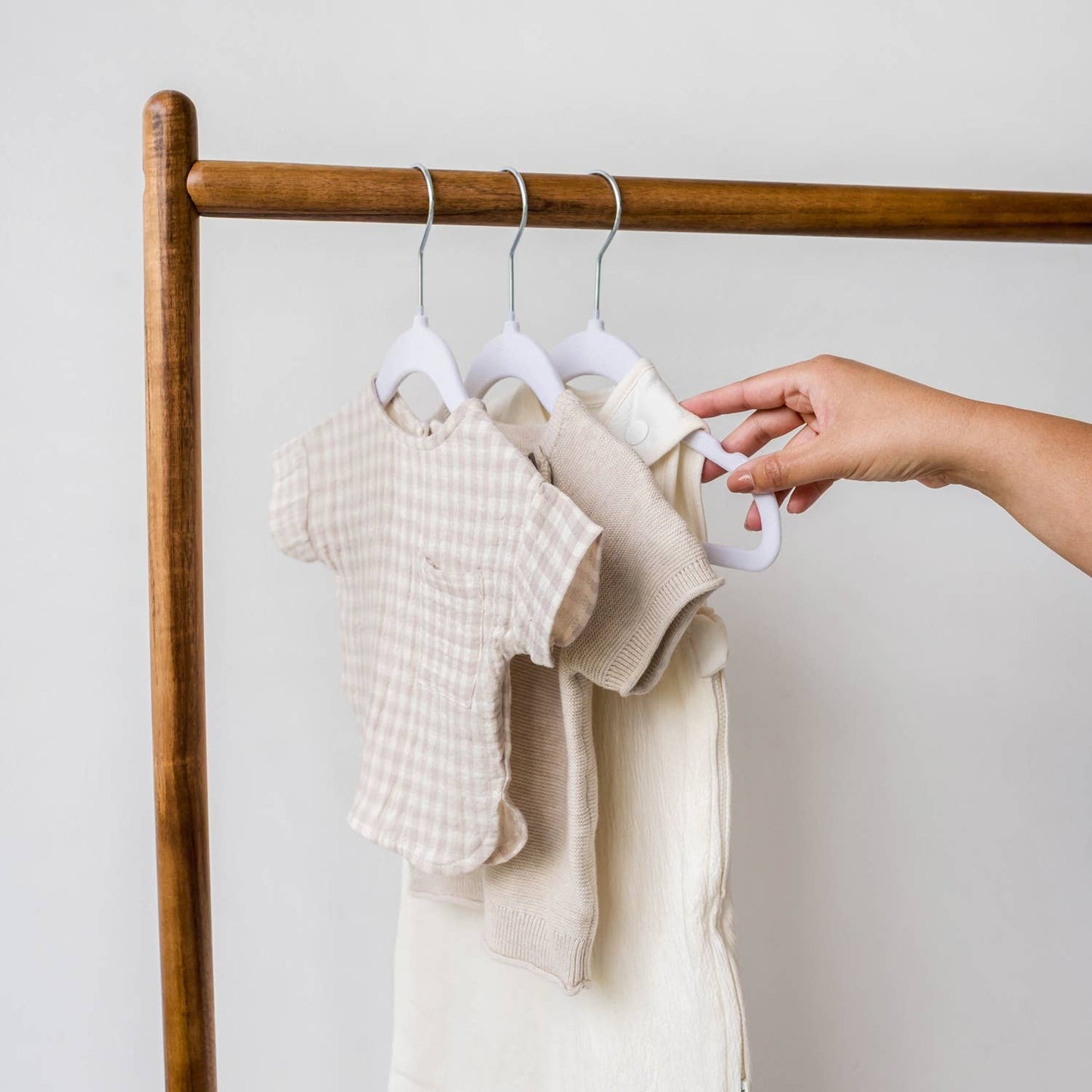 3 Sprouts - Kids & Baby Velvet Hangers (2 Packs of 15)
