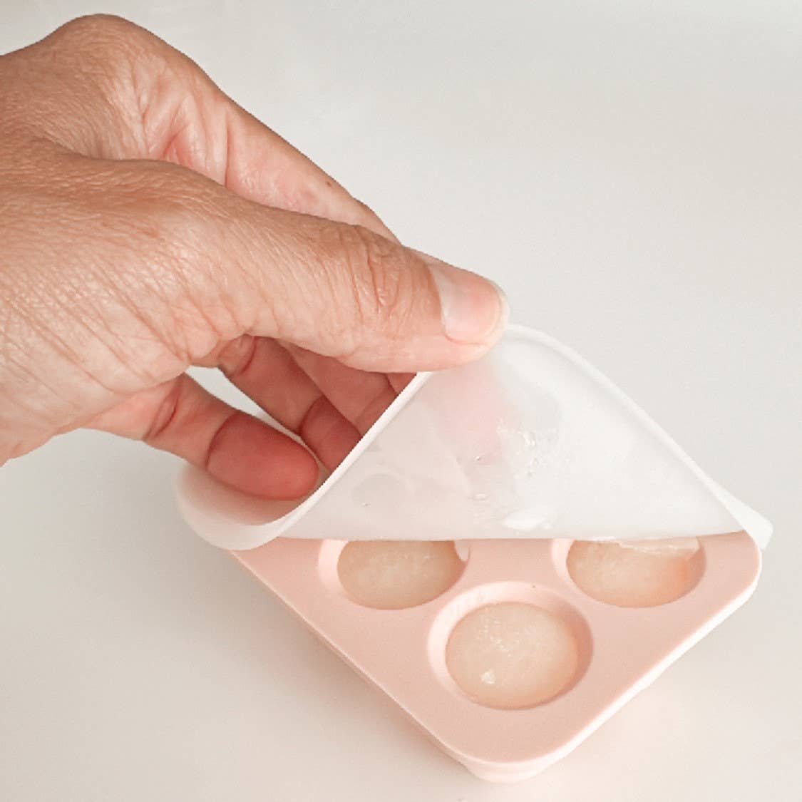 Ali+Oli - Food & Fruit Pacifier Feeder & Freezer Tray (Pink-White) 3pc