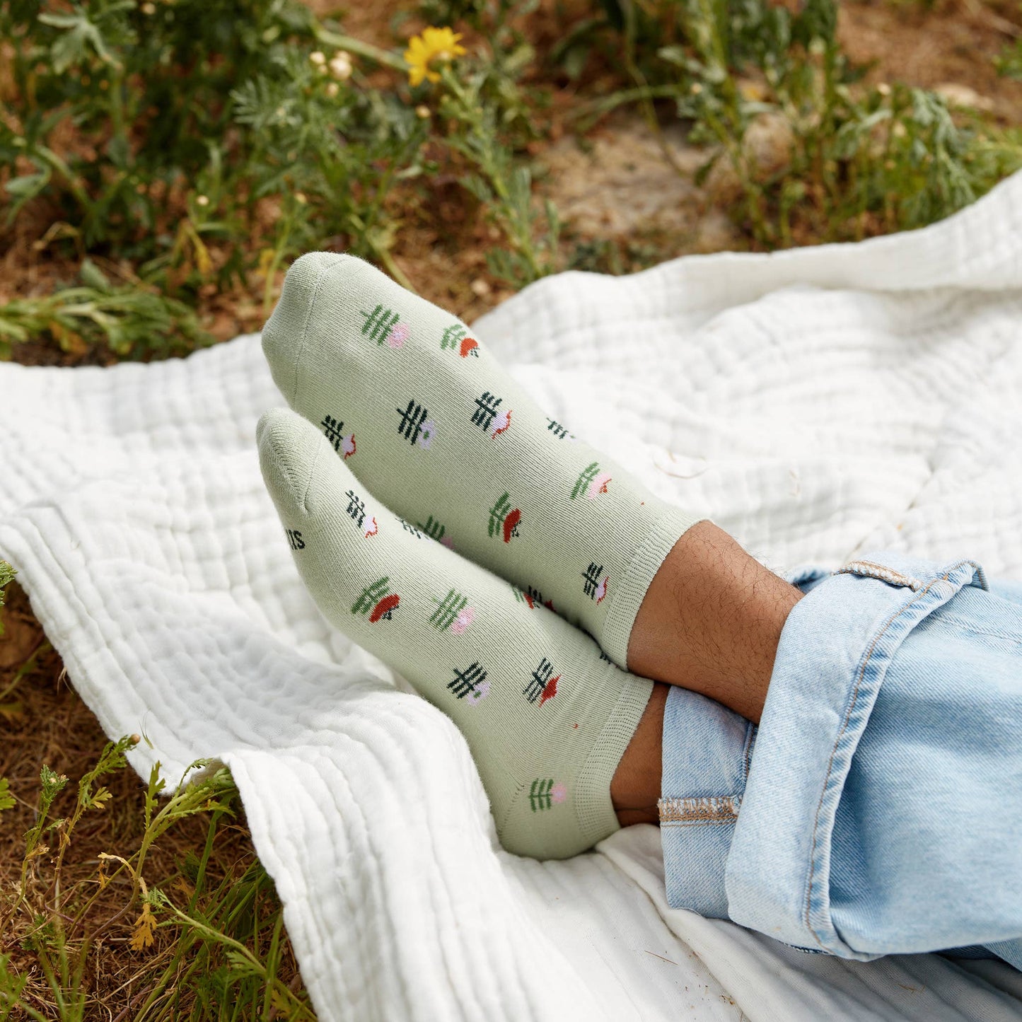 Conscious Step - Ankle Socks that Plant Trees | Tulips - Gifts for Gardeners