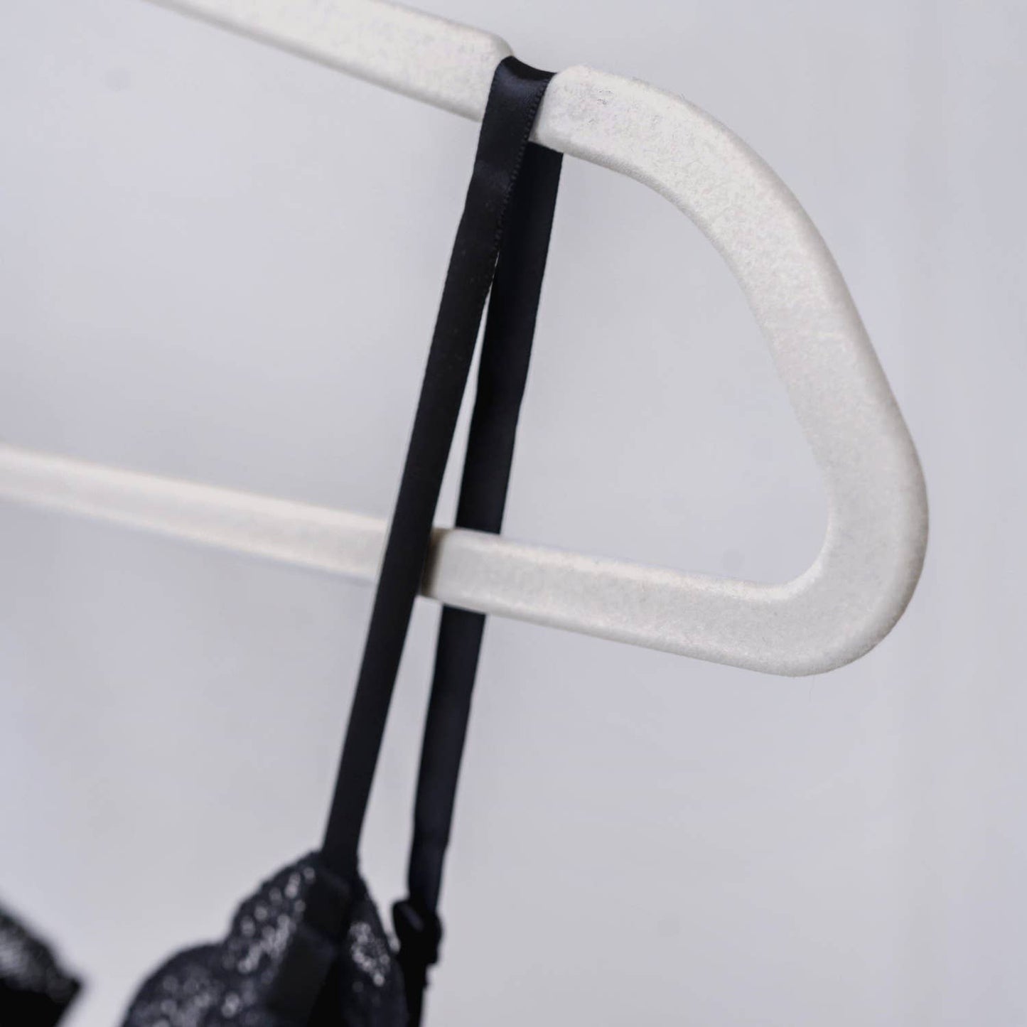 3 Sprouts - Adult Velvet Hangers (2 Packs of 15)