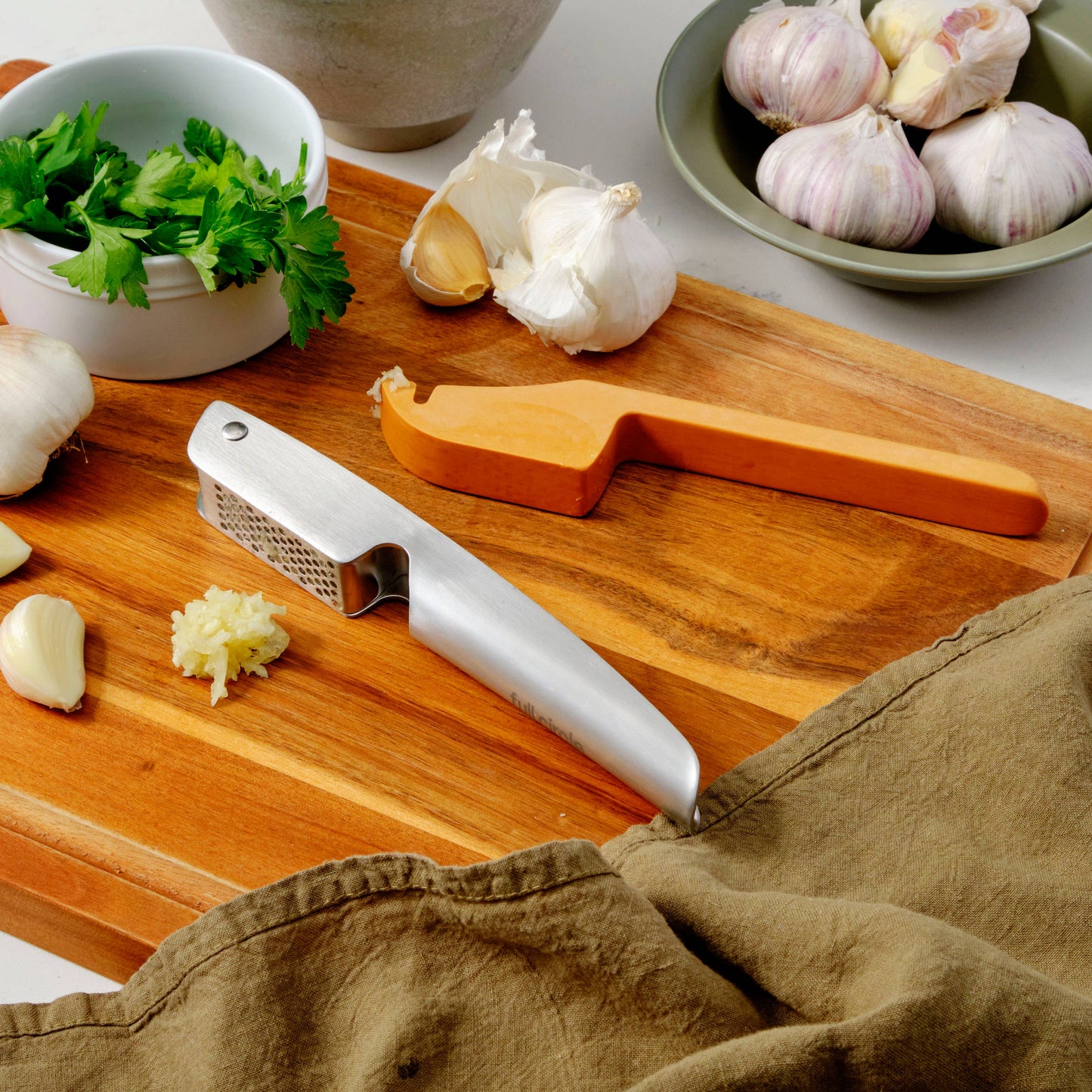 Full Circle Home - The No Mess Garlic Press (formerly Crushed It)