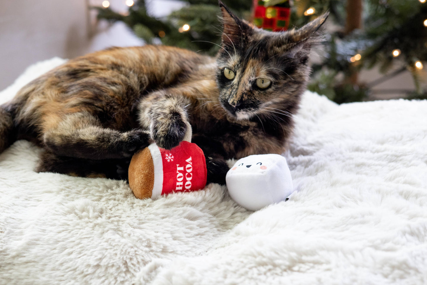 Pearhead - Christmas Hot Cocoa Cat Toys, Pet Gift, Set of 2
