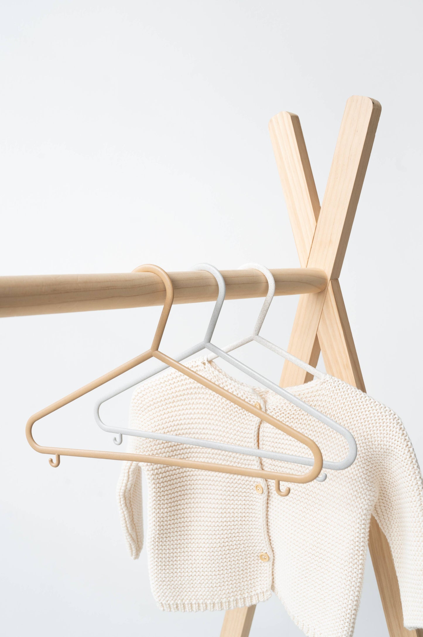 Kids & Baby Wheat Straw Plastic Hangers (2 Packs of 15)