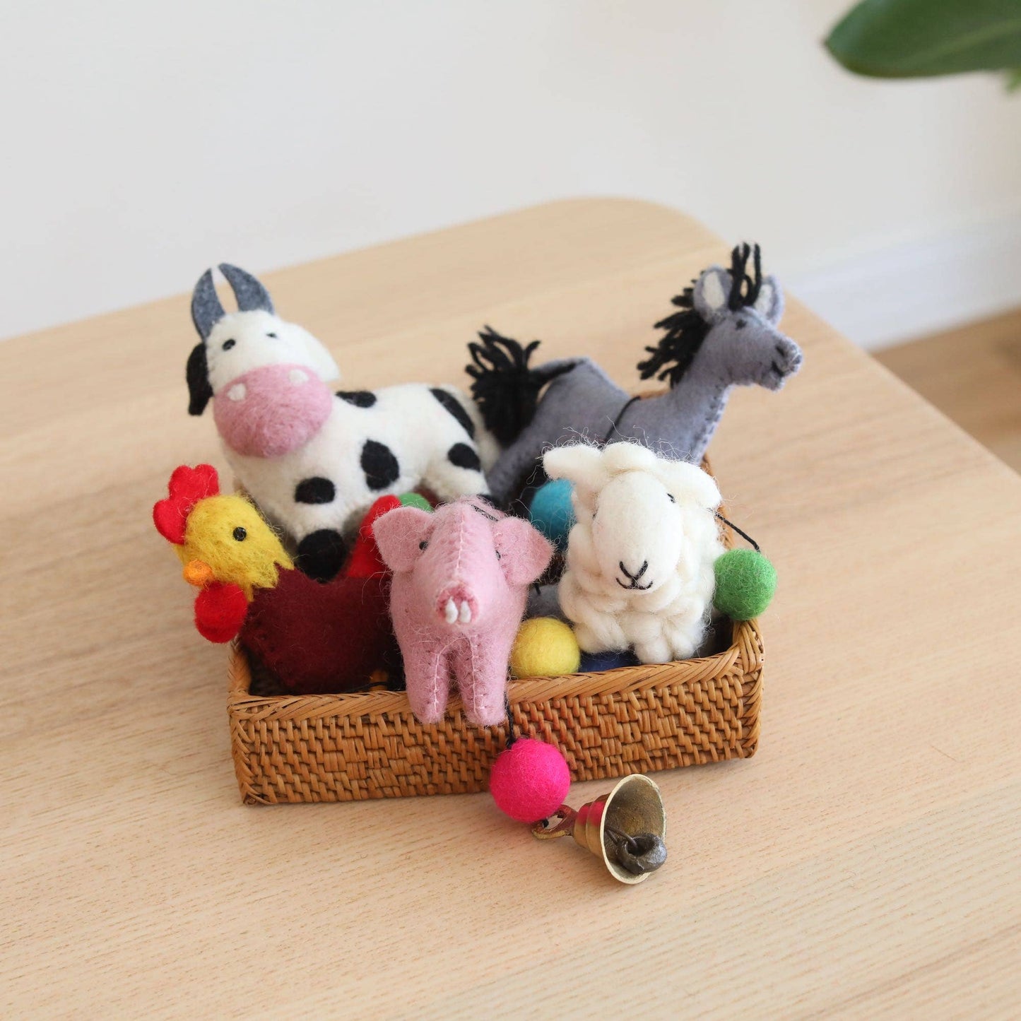 Felt Farmland Animal Garland