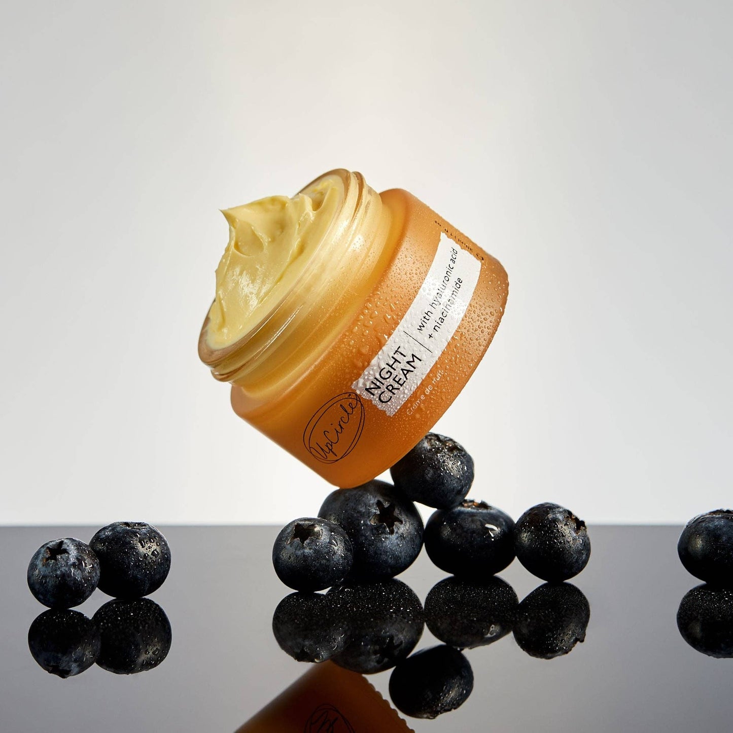 Anti-Ageing Night Cream with Hyaluronic Acid + Niacinamide