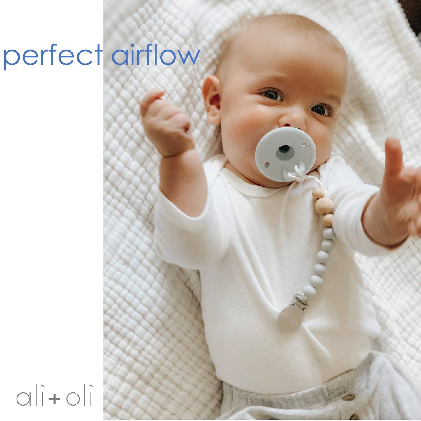 Ali+Oli - Pacifier Set Round (Iron & Sky)