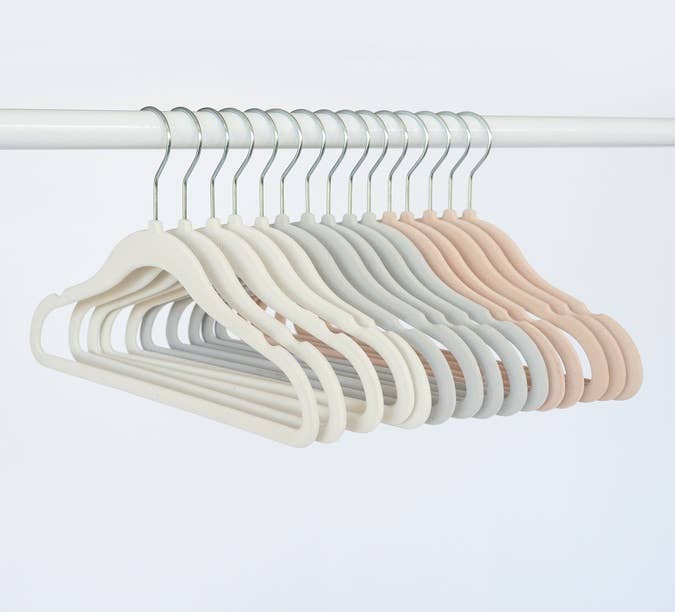 3 Sprouts - Kids & Baby Velvet Hangers (2 Packs of 15)