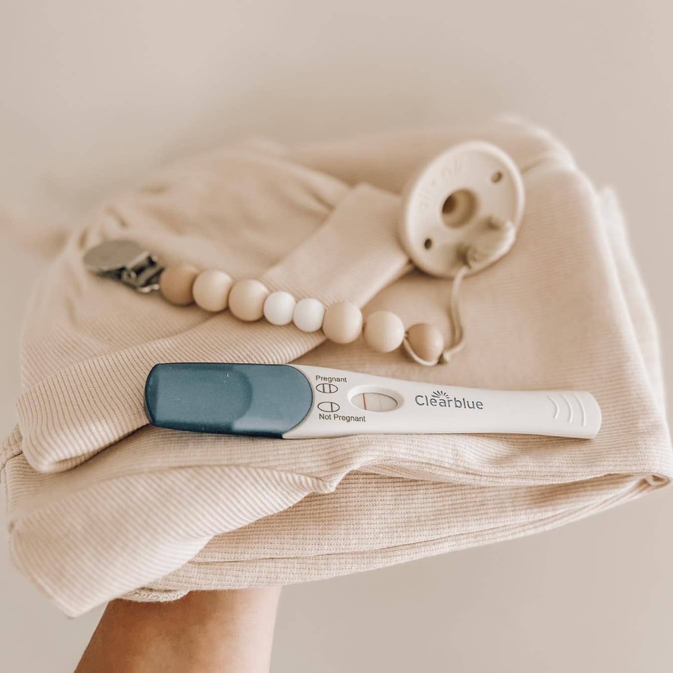 Ali+Oli - Pacifier Set Round (Oat & Coco)