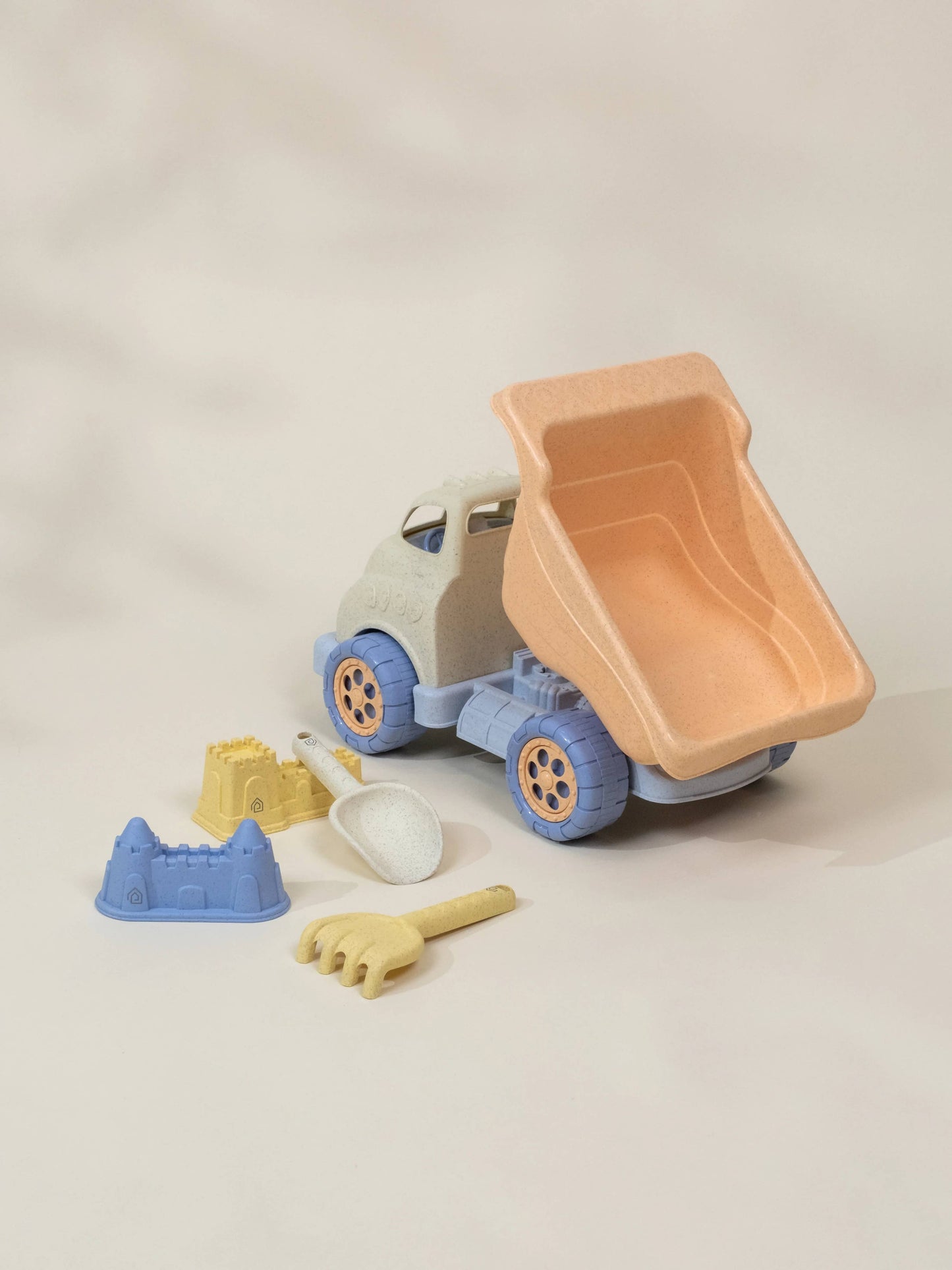 Coco Village - Oversized 5-Piece Wheat Straw Sand Toy Set – Dump Truck & Accessories