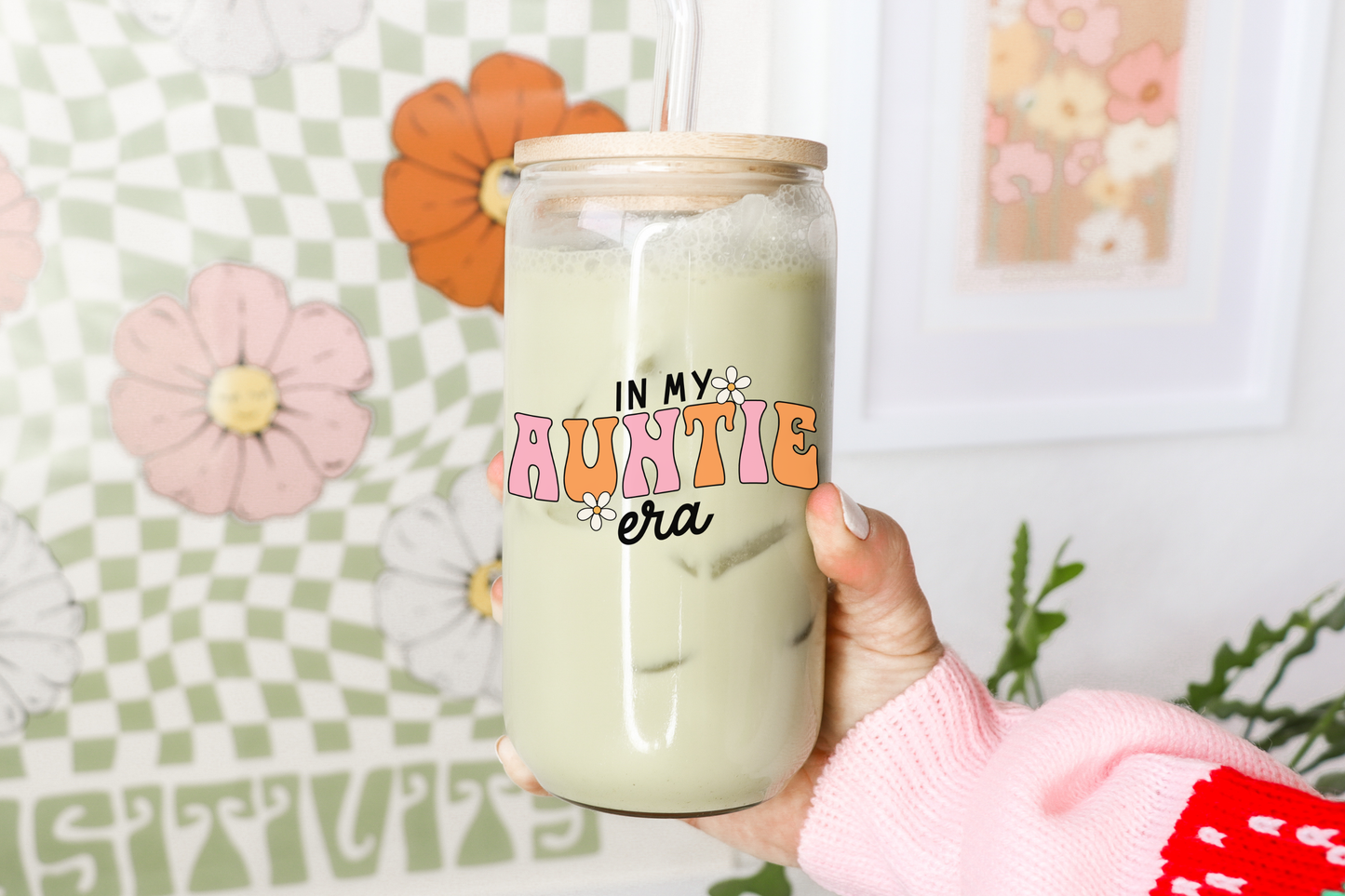 Boho + Babe - In my Auntie Era 16 oz Glass Cup with Bamboo Lid