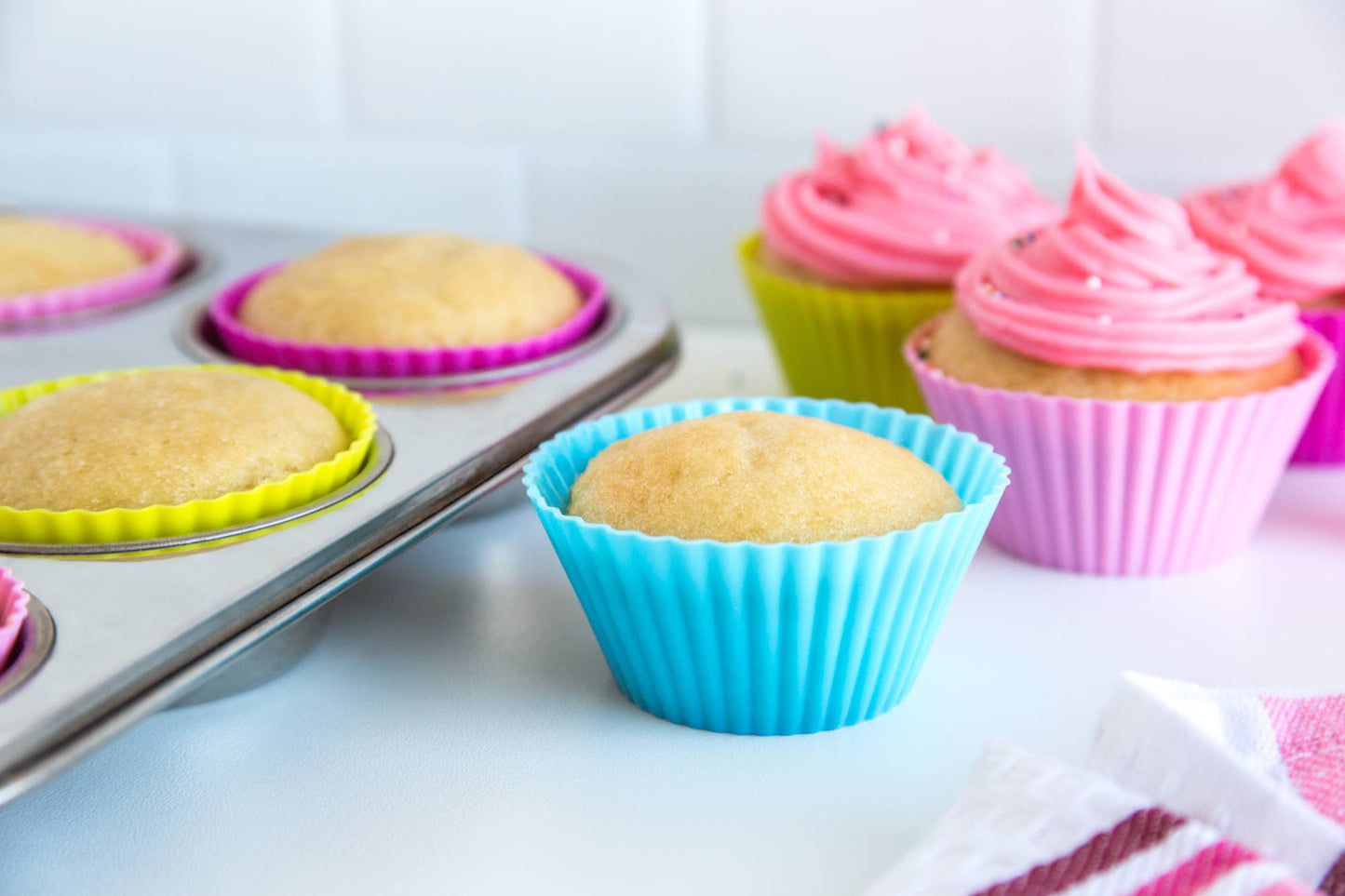 Fox Run Brands - Bakelicious Silicone Cupcake Liners, Set of 12, 2.75"