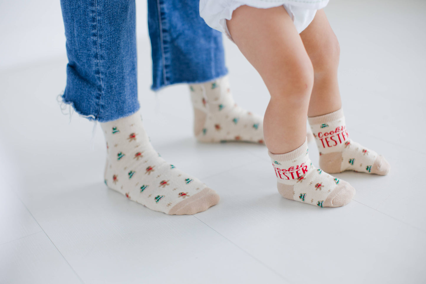 Pearhead - Cookie Baker & Tester Christmas Parent & Baby Sock Set
