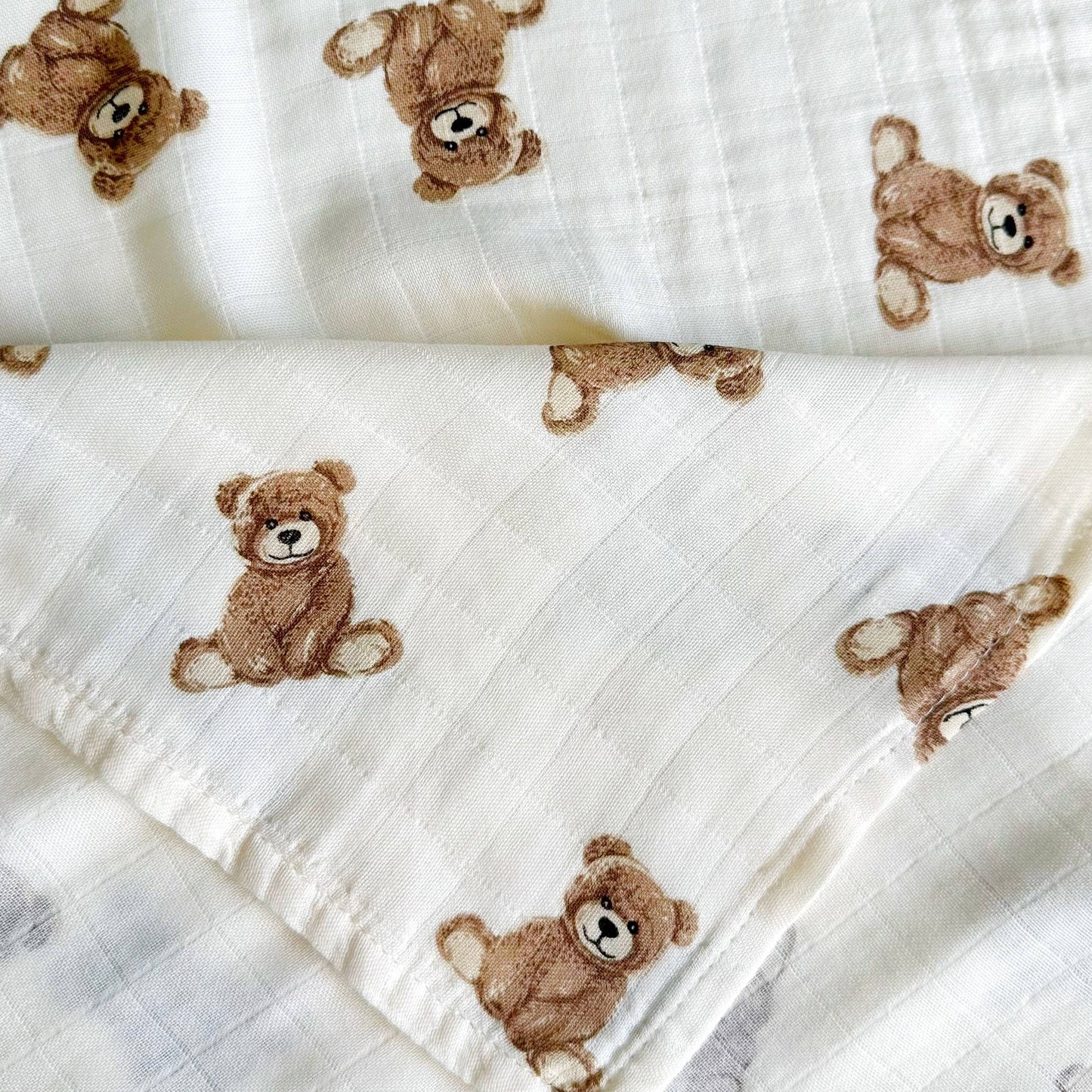 Ali+Oli - Bamboo Muslin Swaddle Baby Blanket (Teddy Bear)