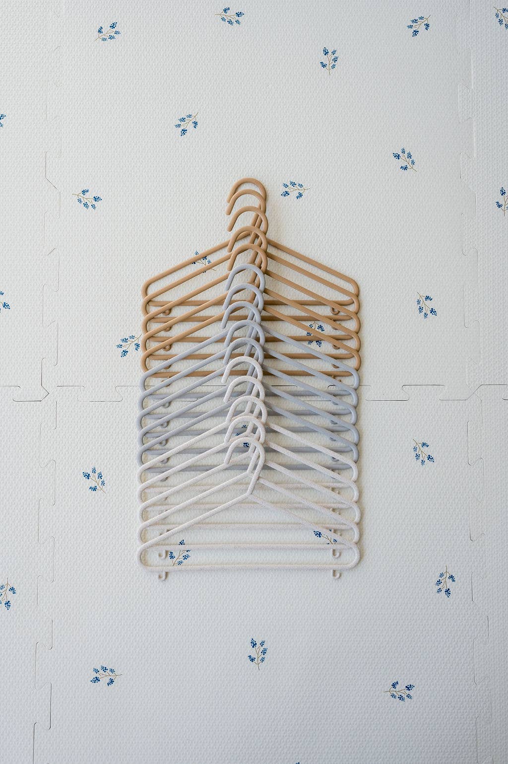 Kids & Baby Wheat Straw Plastic Hangers (2 Packs of 15)