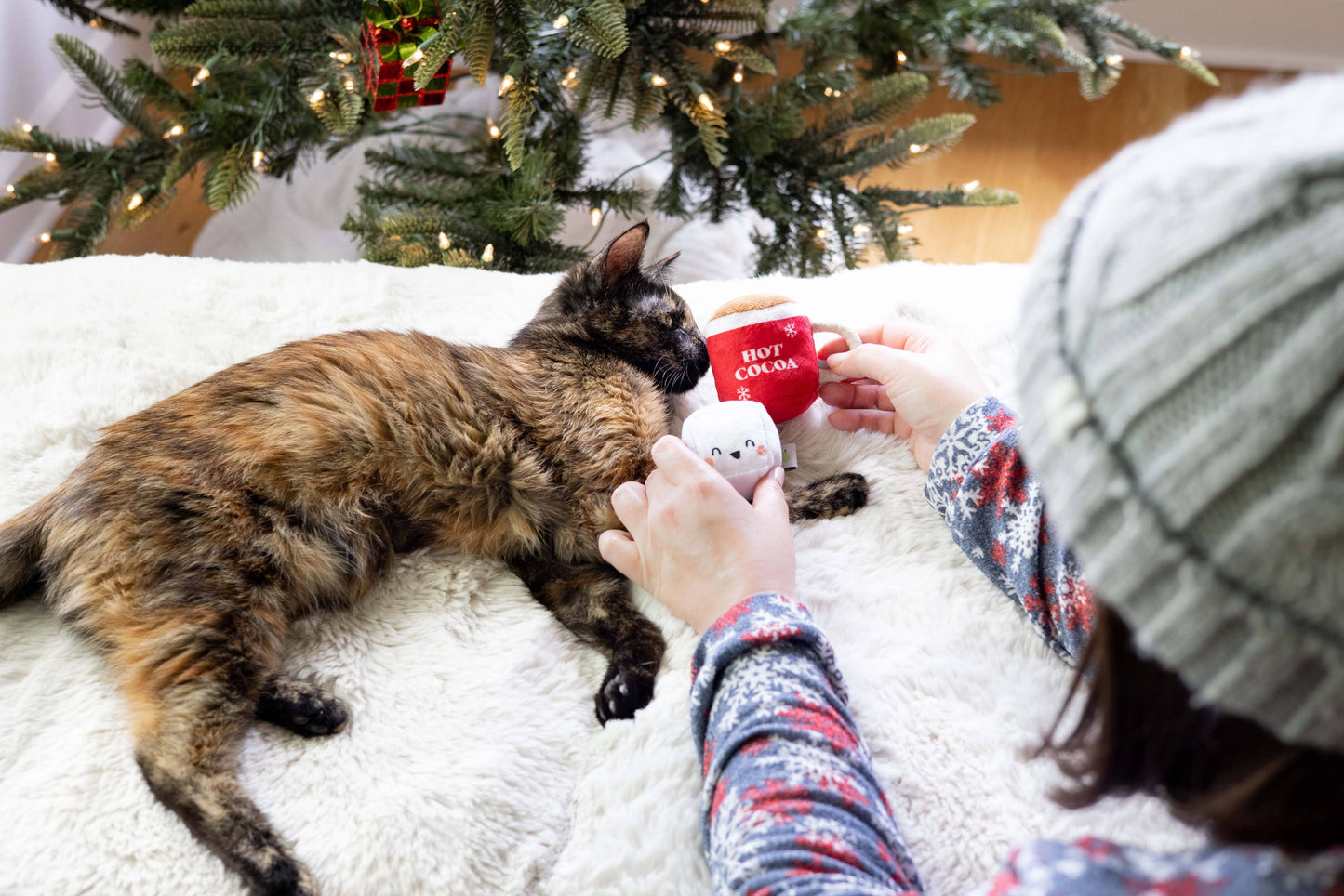 Pearhead - Christmas Hot Cocoa Cat Toys, Pet Gift, Set of 2