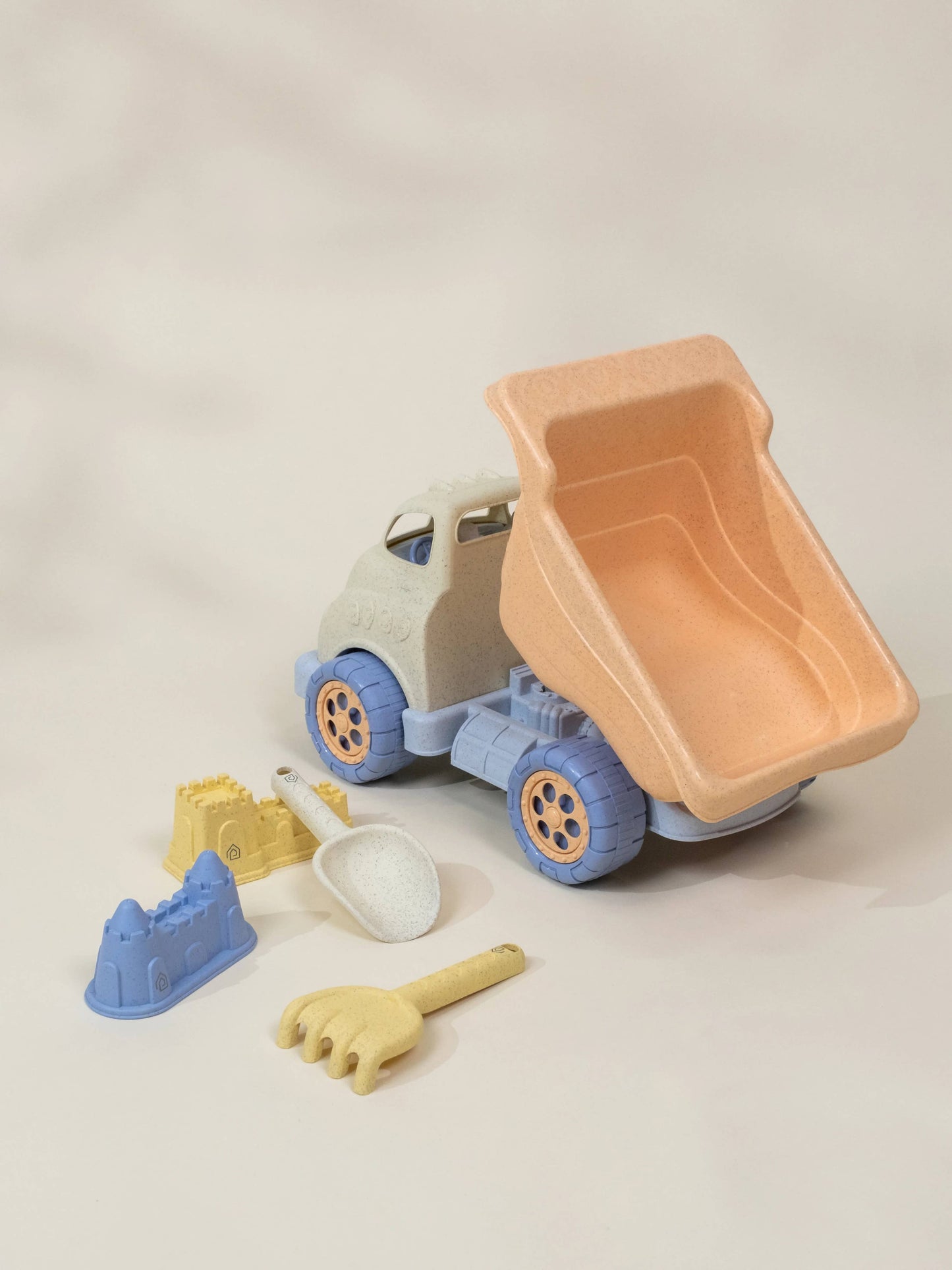 Coco Village - Oversized 5-Piece Wheat Straw Sand Toy Set – Dump Truck & Accessories