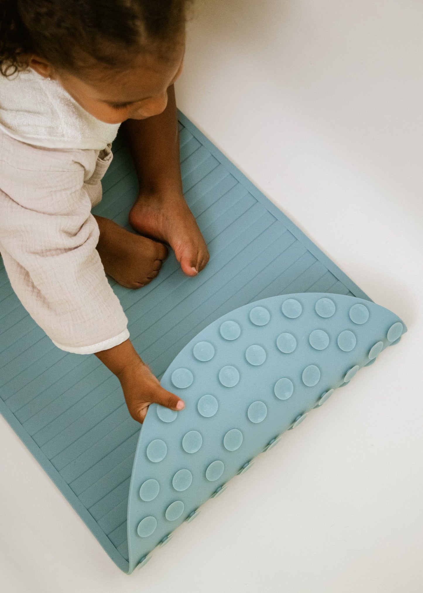 Coco Village - Non-Slip Silicone Bathtub Mat - Cumulus
