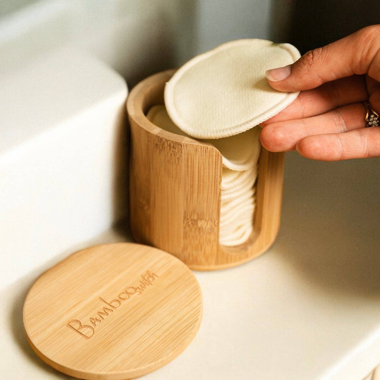 Bamboo Facial Rounds Holder | Earth Day Bestseller