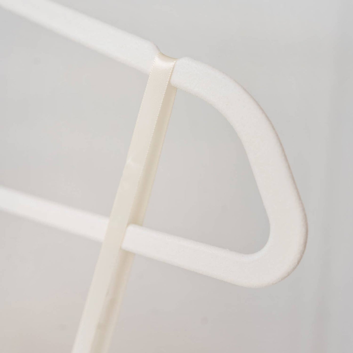 3 Sprouts - Adult Velvet Hangers (2 Packs of 15)