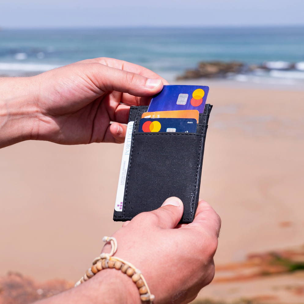 Men's Rfid-Blocking Cork Card Wallet - Black